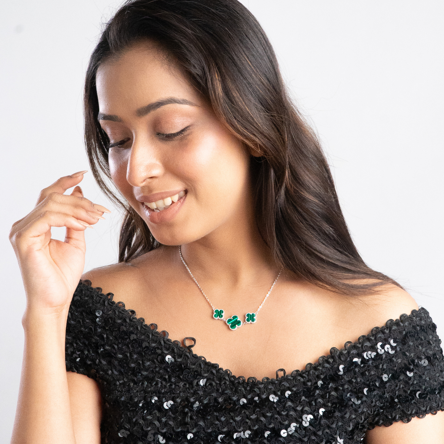 Dark Green Mother of Pearl Four Leaf Clover Necklace